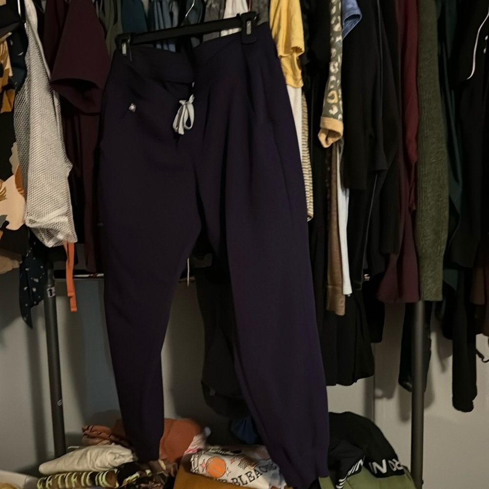 Women’s Zamora Joggers Figs